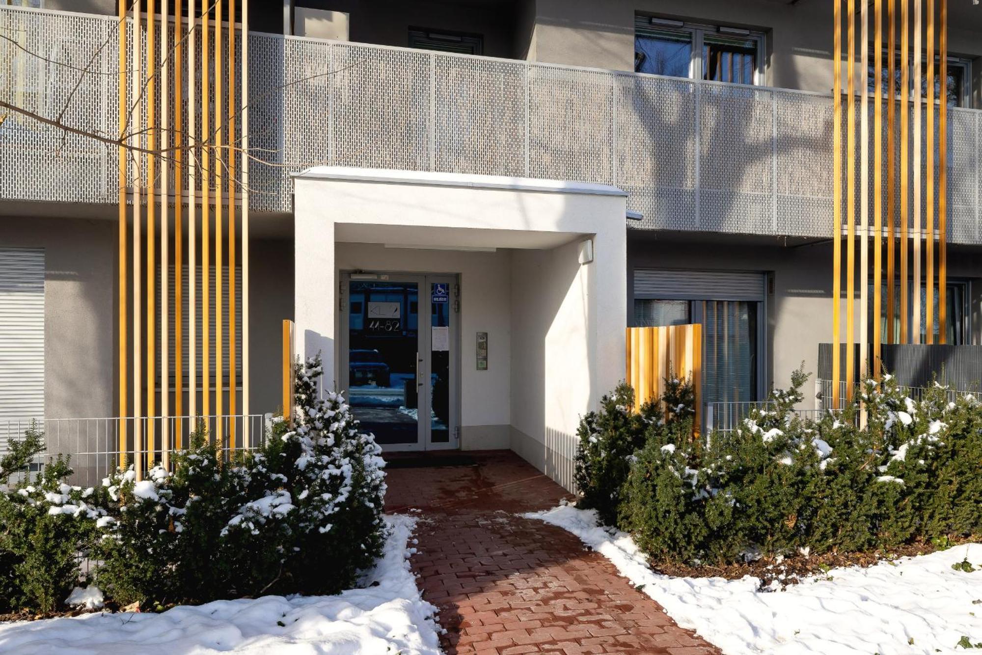 Prandoty Beautiful Apartment With Balcony Cracow By Renters Prestige Kraków Exteriör bild
